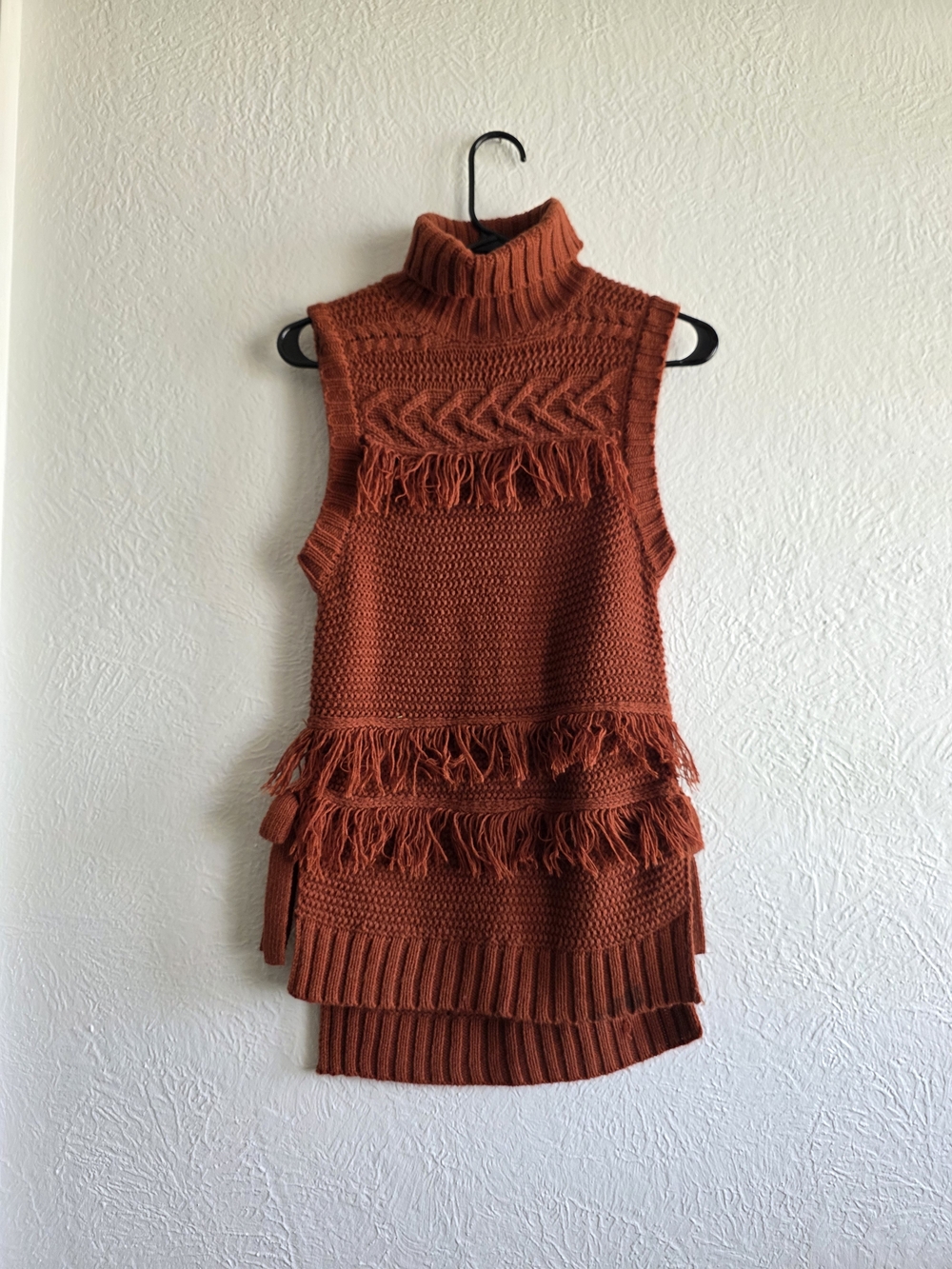 Moon River Sleeveless Turtleneck Fringe Knit in Rust Orange